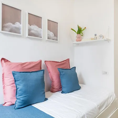 Easylife - Comodo Trilocale In Porta Romana *