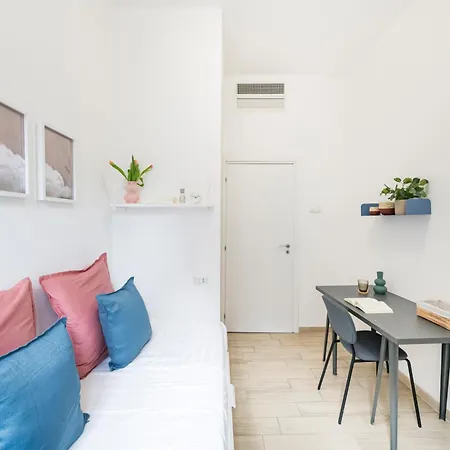 Easylife - Comodo Trilocale In Porta Romana Appartamento