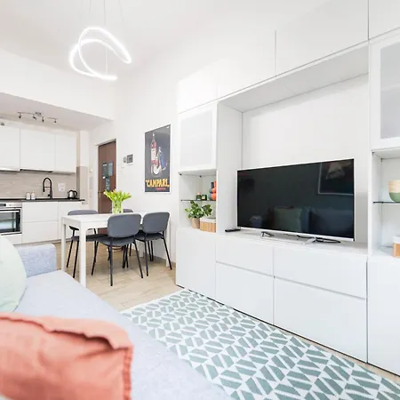 Easylife - Comodo Trilocale In Porta Romana * Milano