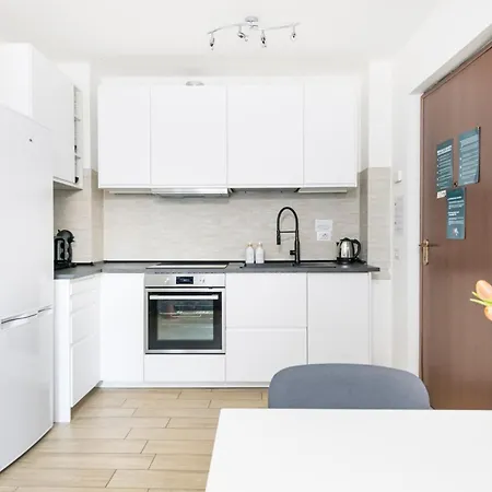 Easylife - Comodo Trilocale In Porta Romana Milan